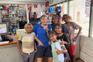 Jigalong kids with Pool Manager Deb Gill in the general store