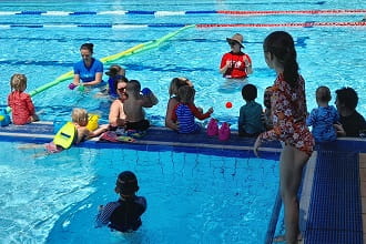 Onslow children participating in a swimming lesson at Onslow Aquatic Centre