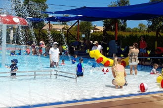 Onslow residents enjoying open day at the pool