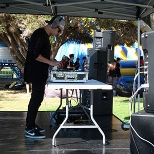 DJ Jeremy Tucker performing at Bell Park Rockingham Youth Beach Party