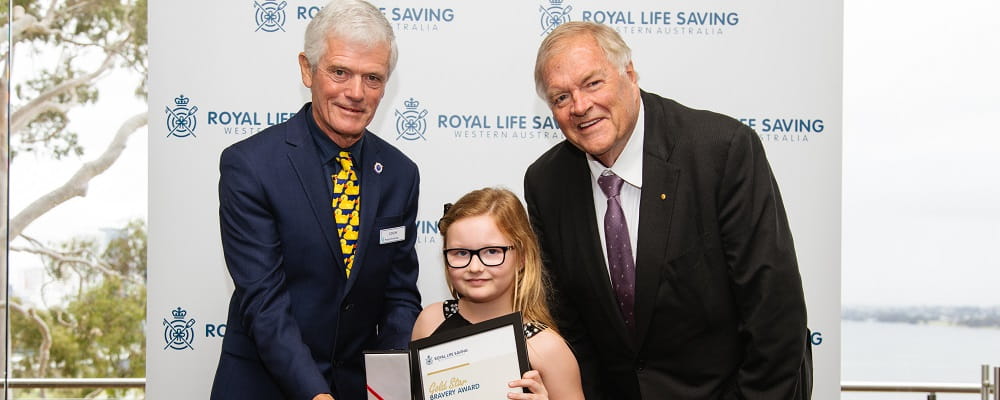 Mackenzie Summers receiving Bravery Award